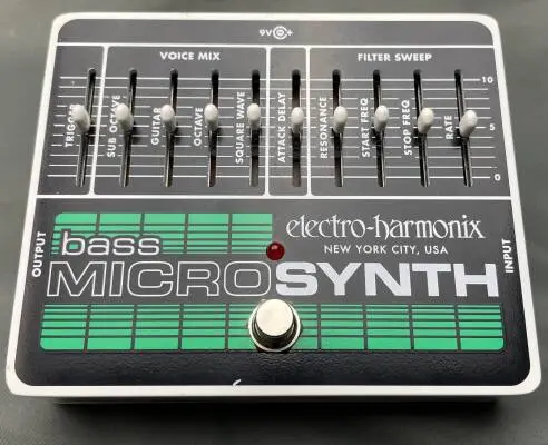 Electro-Harmonix - Bass Micro Synth Pedal